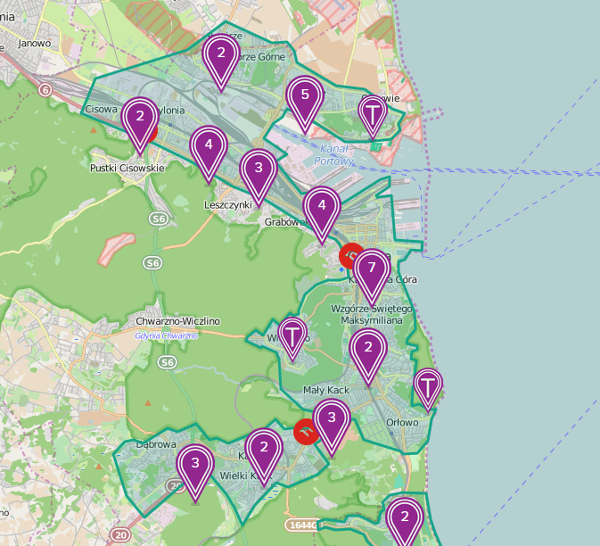 Mapka pokazująca lokalizacje aut Traficar w Gdyni