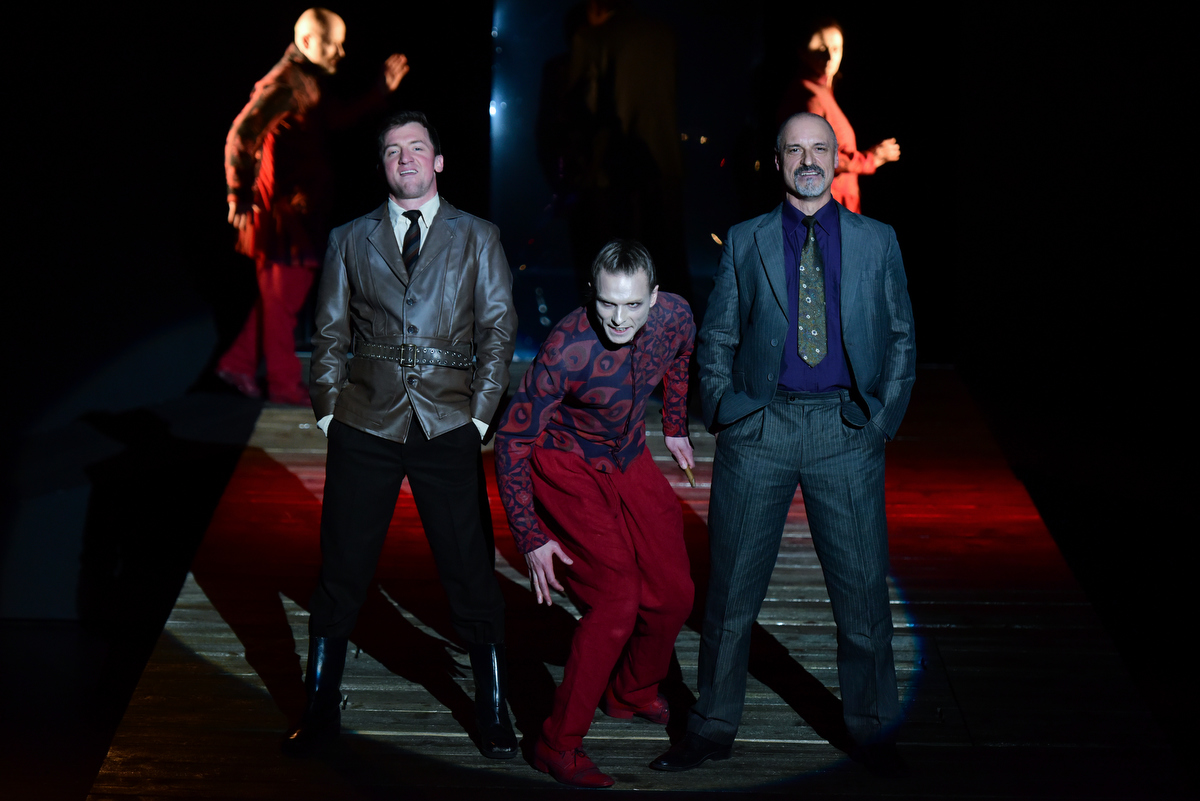 Zdjęcie z pr&oacute;by medialnej spektaklu "Prawiek i inne czasy" w Teatrze Miejskim w Gdyni // fot. Roman Jocher