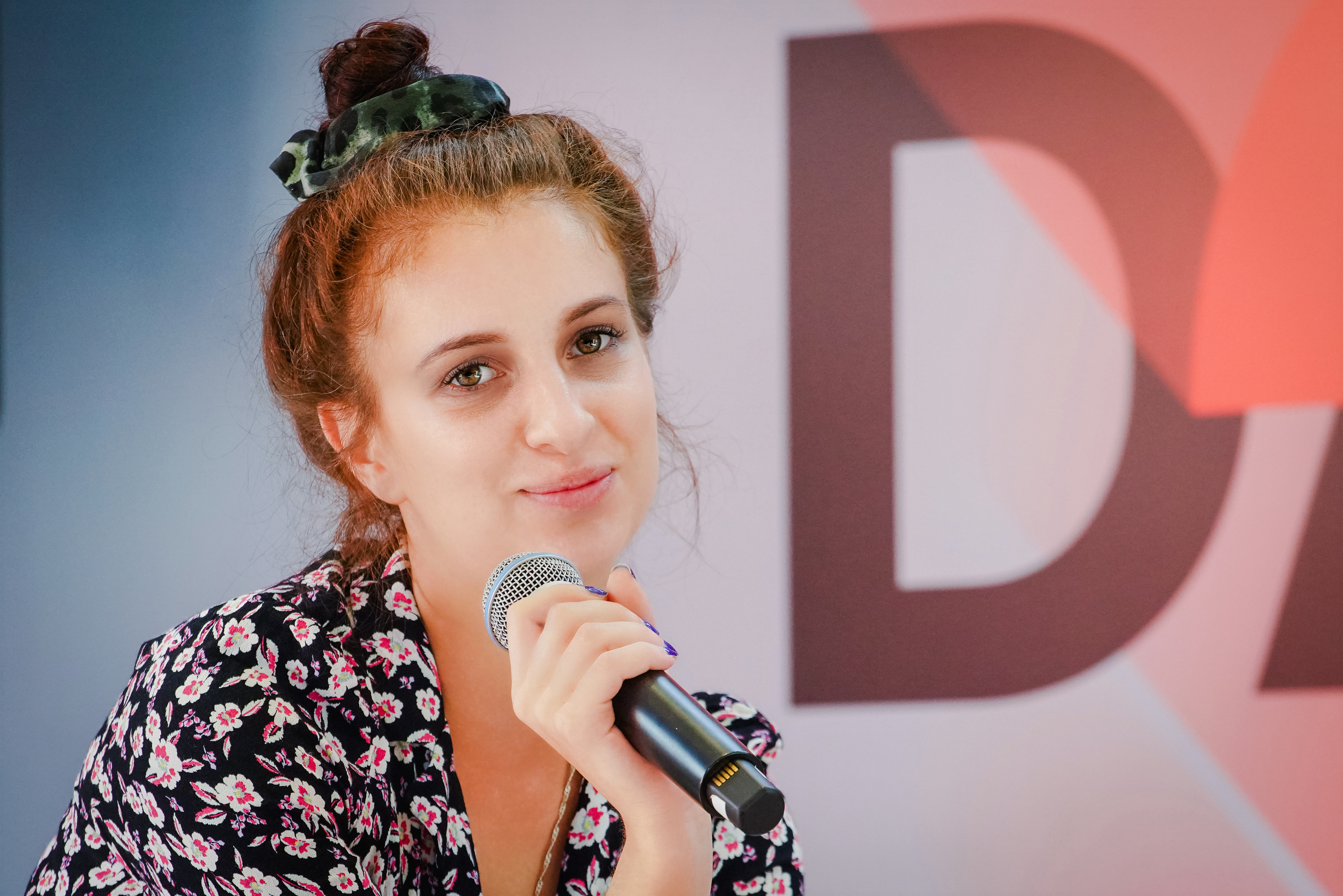 Justyna Kulikowska - laureatka Nagrody Literackiej Gdynia w kategorii poezja // fot. Anna Rezulak