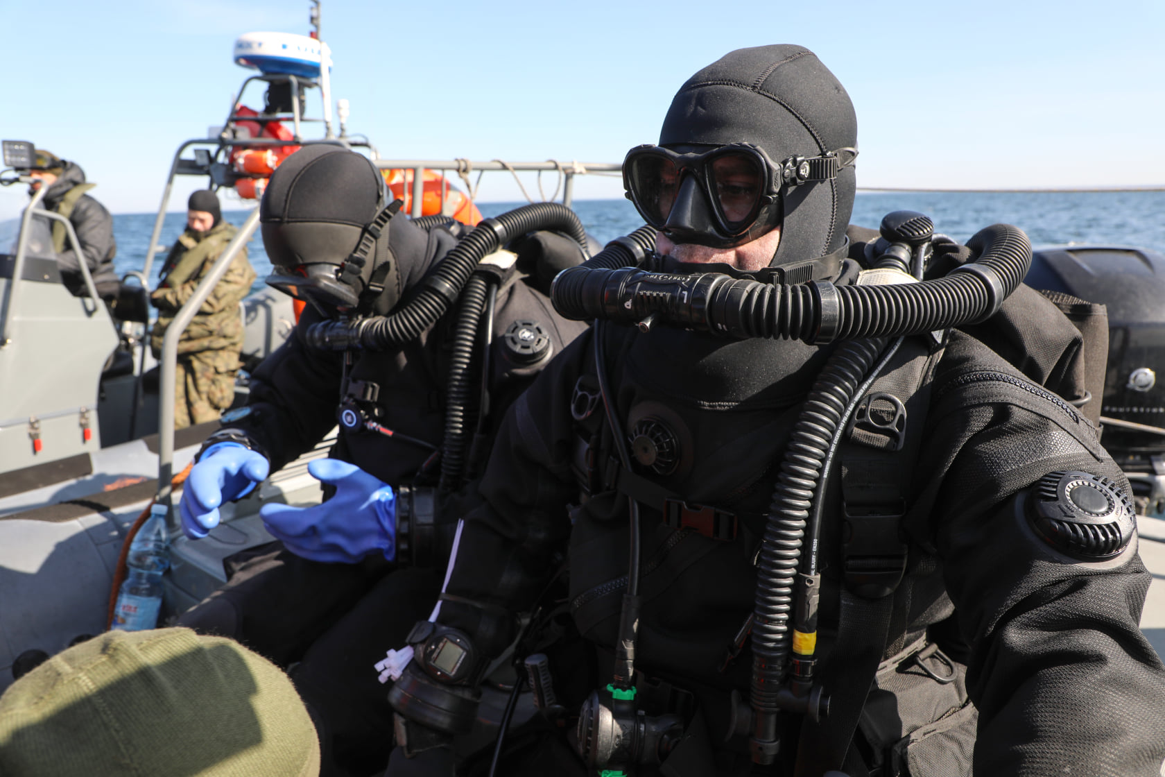 Wyszkoleni nurkowie służący w Marynarce Wojennej RP zneutralizowali torpedę lotniczą, kt&oacute;ra zawierała 200 kilogram&oacute;w ładunku wybuchowego, fot. 8. Flotylla Obrony Wybrzeża