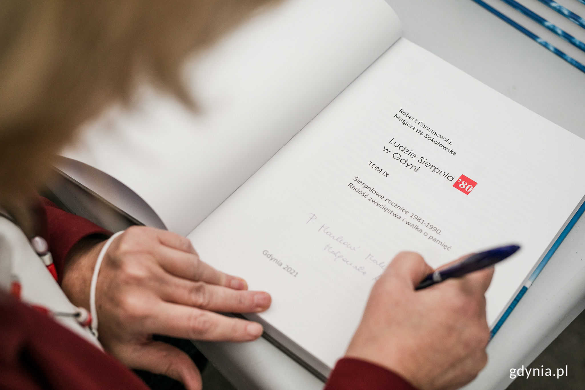 IX tom albumu &bdquo;Ludzie Sierpnia '80 w Gdyni&rdquo;, fot. Karol Stańczak