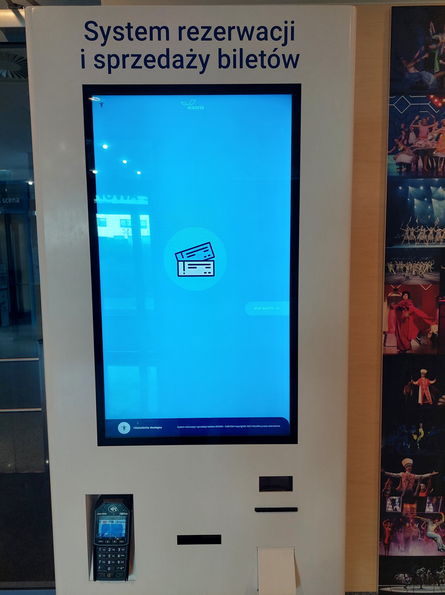 Biletomat w Teatrze Muzycznym w Gdyni // fot. materiały prasowe Teatru Muzycznego w Gdyni