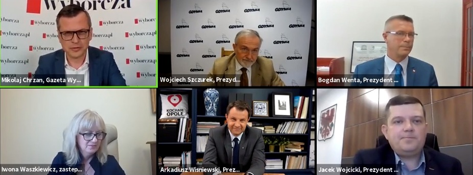 Goście debaty: prezydent Gdyni Wojciech Szczurek, wiceprezydent Bydgoszczy Iwona Waszkiewicz, prezydent Kielc Bogdan Wenta, prezydent Opola Arkadiusz Wiśniewski i Jacek W&oacute;jcicki, prezydent Gorzowa Wielkopolskiego i prowadzący Mikołaj Chrzan.