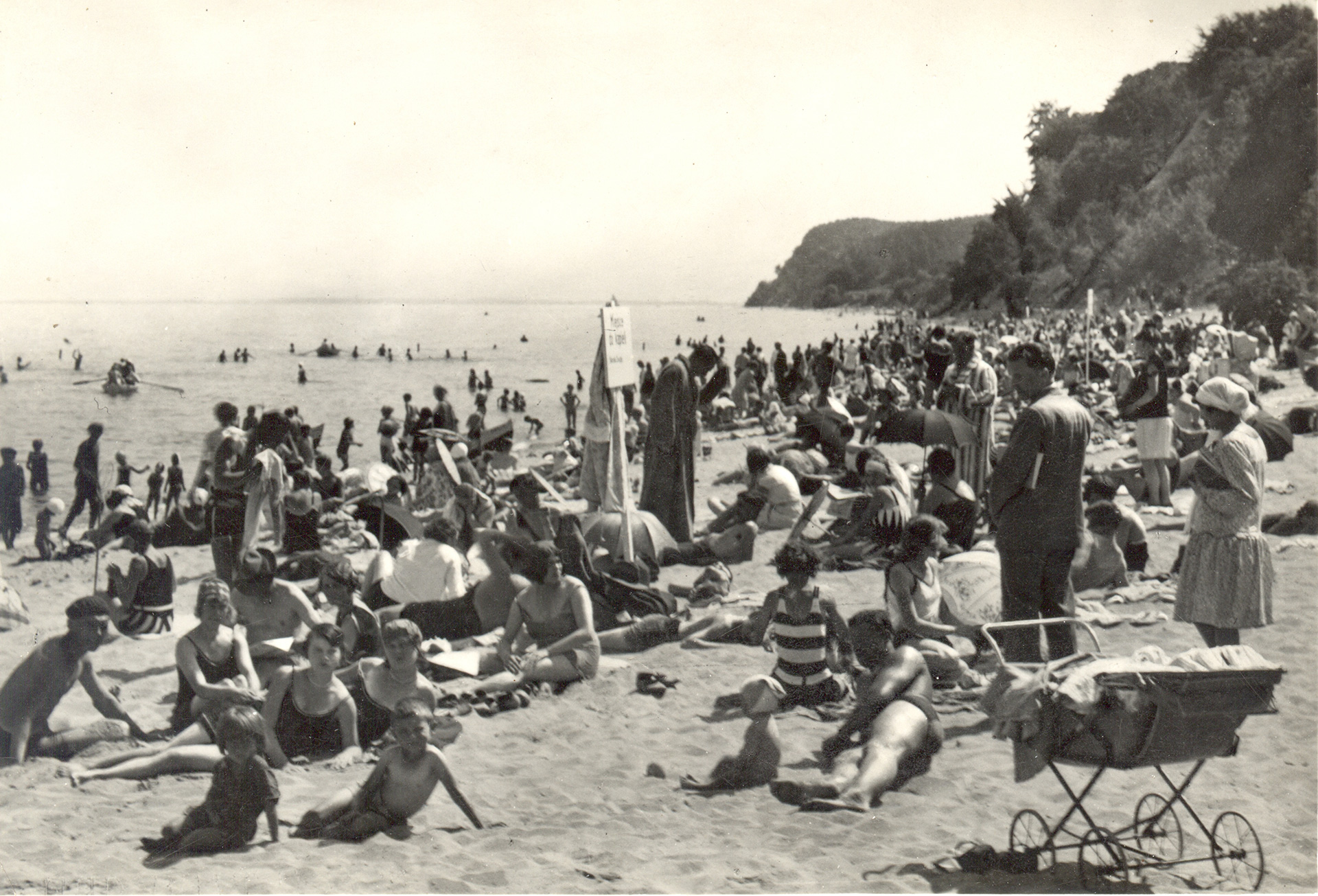 Plaża w Gdyni, rok 1938. Fot. z archiwum MMG