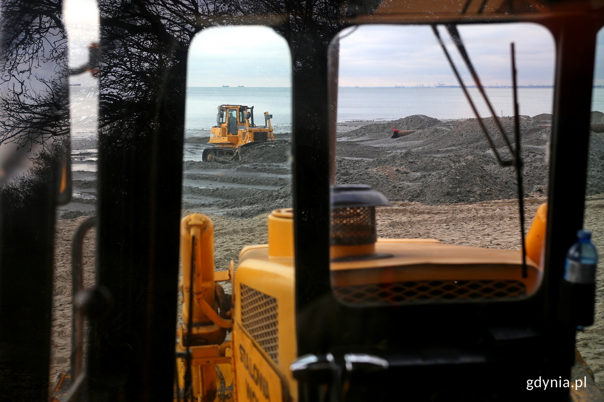 Refulacja plaży w Orłowie. Fot. Przemysław Kozłowski