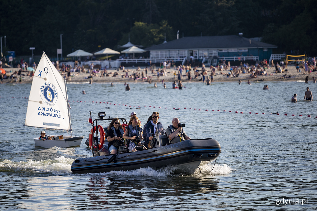 Gdynię można oglądać z pokładu motor&oacute;wki RIB. Fot. Przemysław Kozłowski 