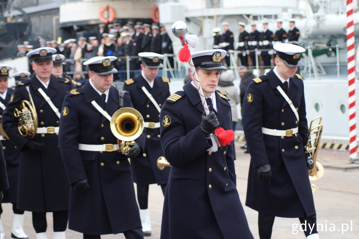 Uroczysta przysięga przy nabrzeżu Pomorskim
