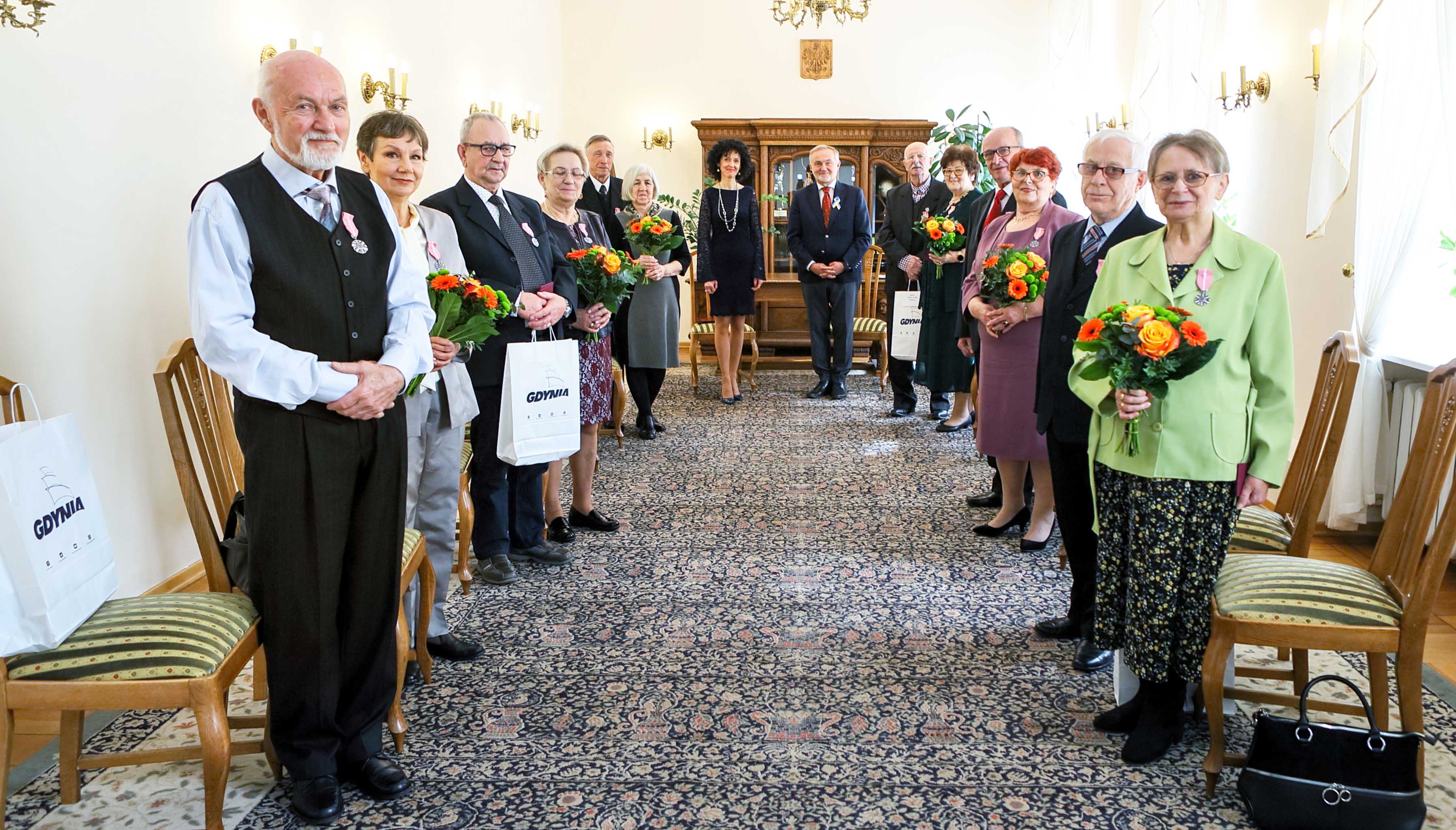 Jubilaci w USC, kt&oacute;rzy brali udział w uroczystości o godz. 13:00, fot. Marek Grabarz
