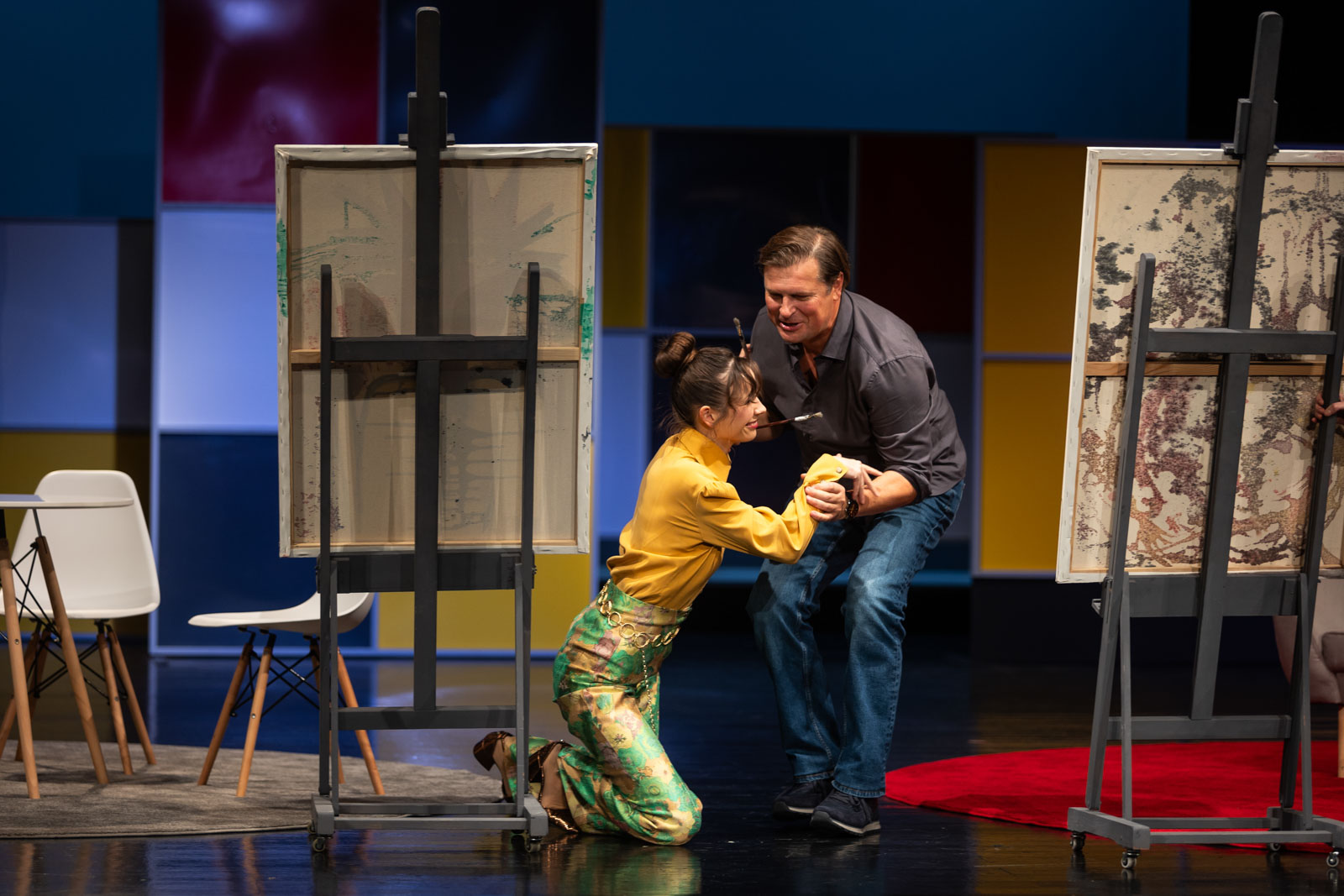 Aktorzy w spektaklu Kochanie, wr&oacute;ciłem