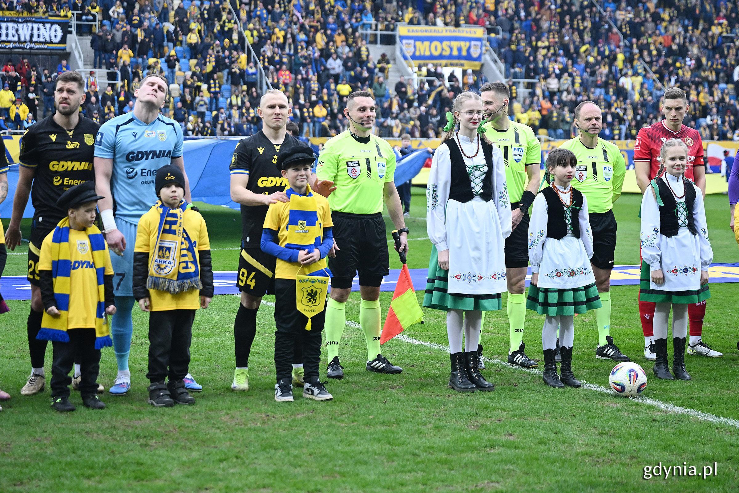 Mecz "kaszubski" na stadionie Arki Gdynia (fot. Michał Puszczewicz)