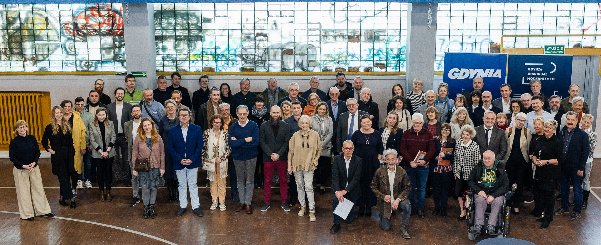 Uczestnicy spotkania &bdquo;Wsp&oacute;lnie dbamy o gdyńskie zabytki&rdquo;. Fot. Karol Stańczak
