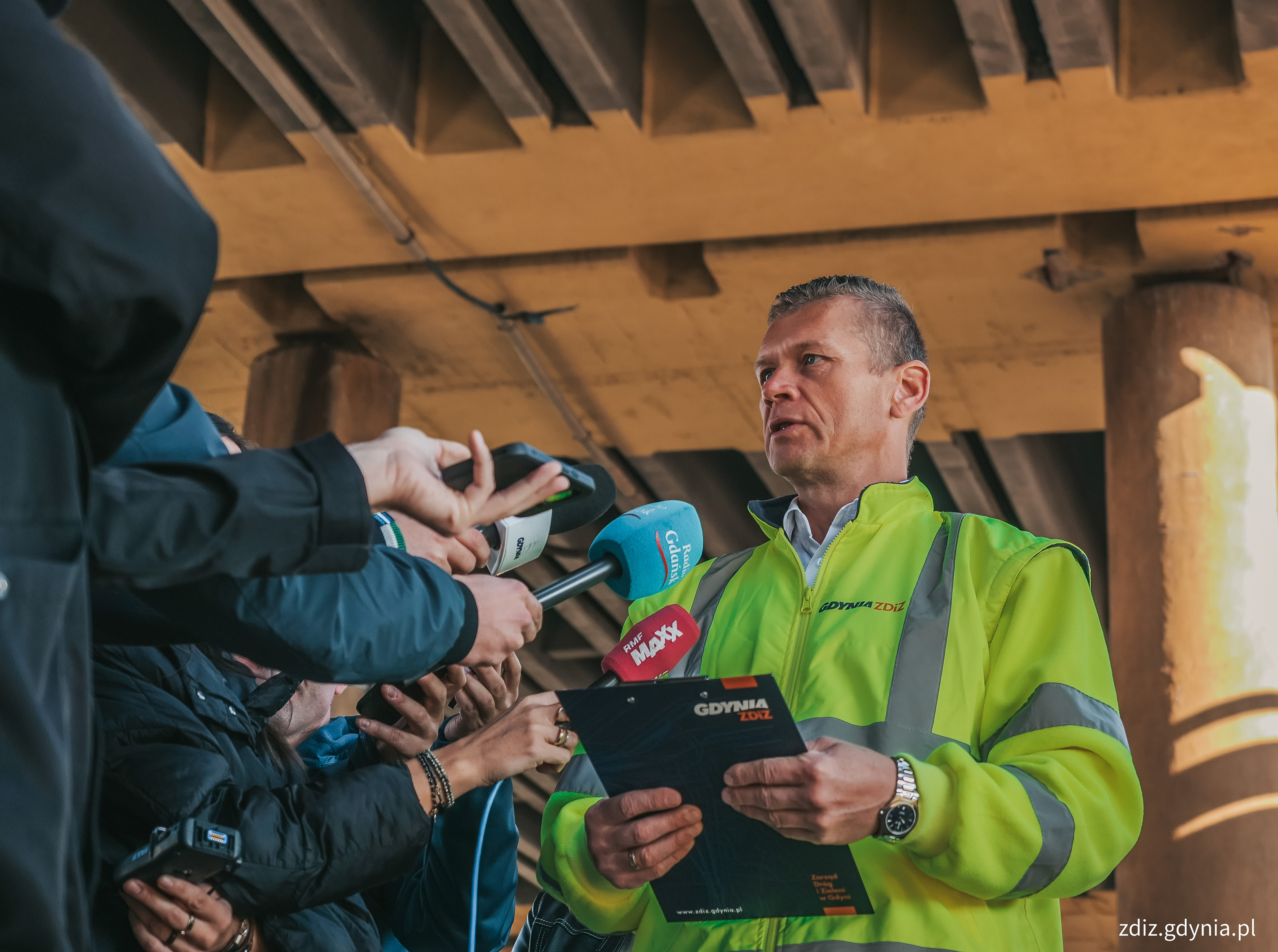 Ograniczenie tonażu na Estakadzie Kwiatkowskiego, między ul. Morską a Hutniczą. // fot. M. Mielewski