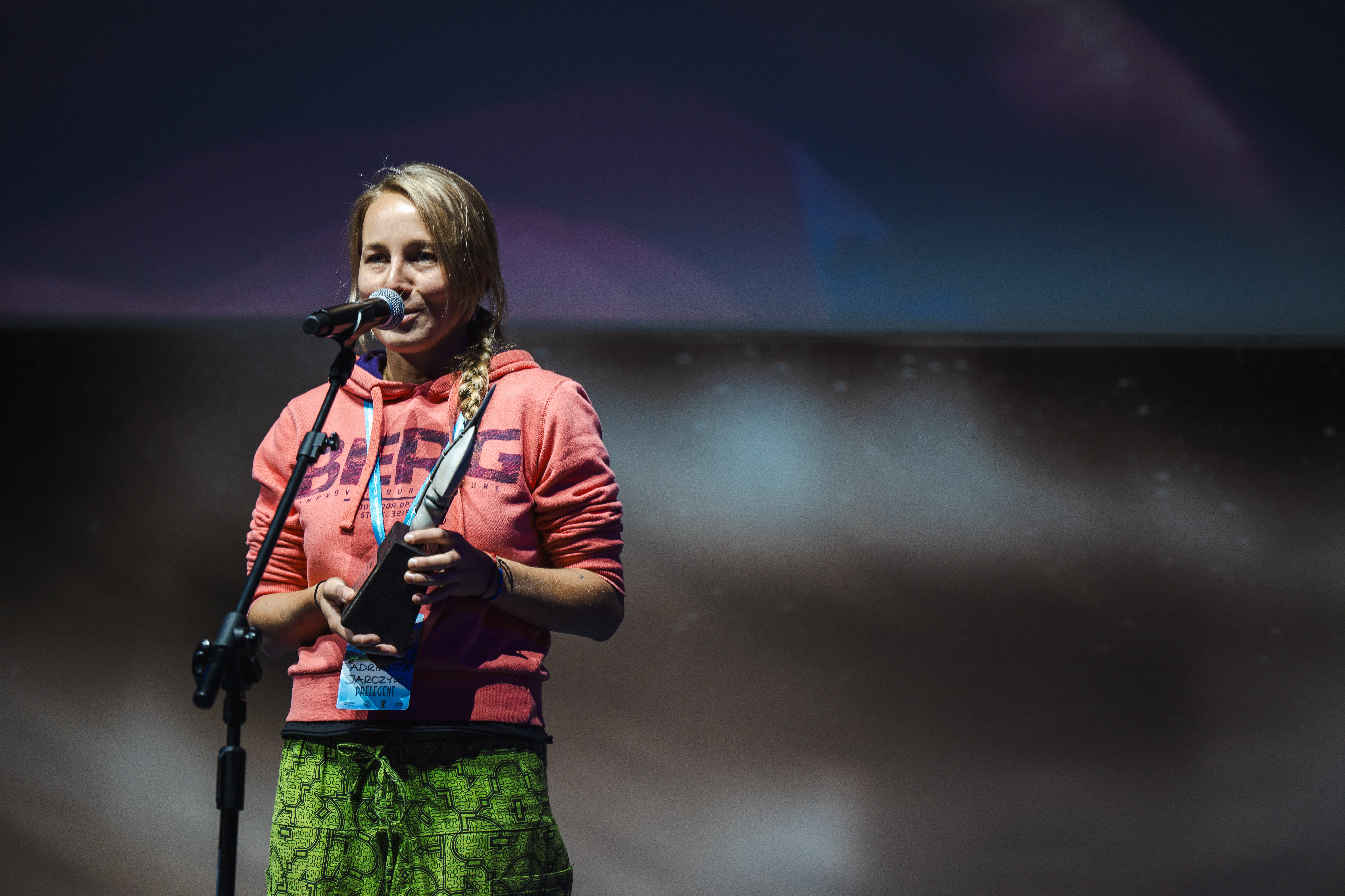 Laureatka nagrody im. Andrzeja Zawady (26. Og&oacute;lnopolskie Spotkania Podr&oacute;żnik&oacute;w, Żeglarzy i Alpinist&oacute;w, 2024 rok) // fot. M. Dietrich