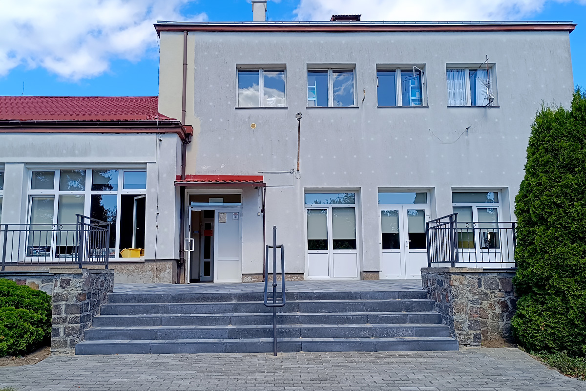 W Przedszkolu nr 23 wyremontowano schody i taras (fot. Katarzyna Balcerzak)