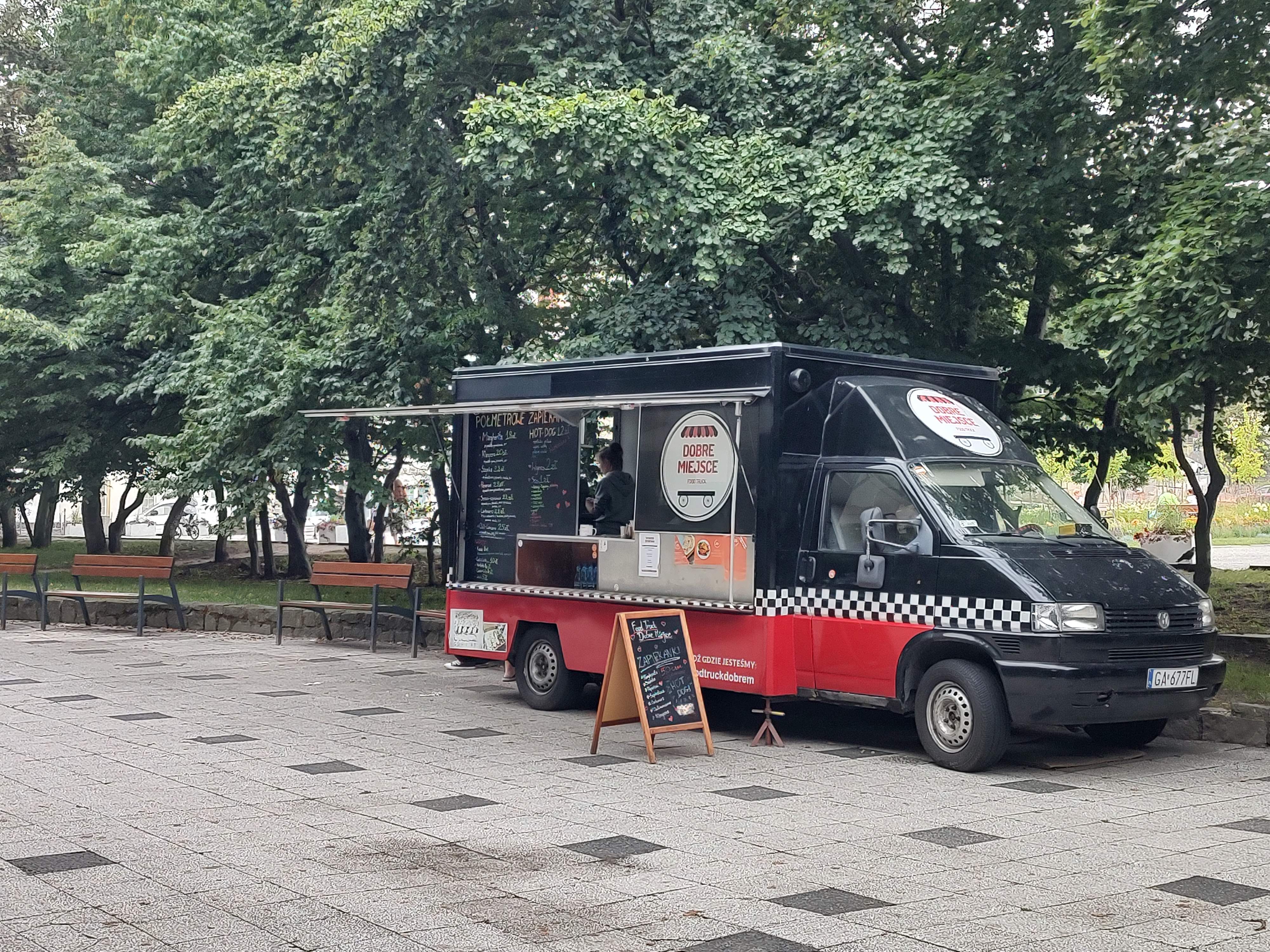 Foodtruck "Dobre Miejse" // fot. Aleksandra Dylejko