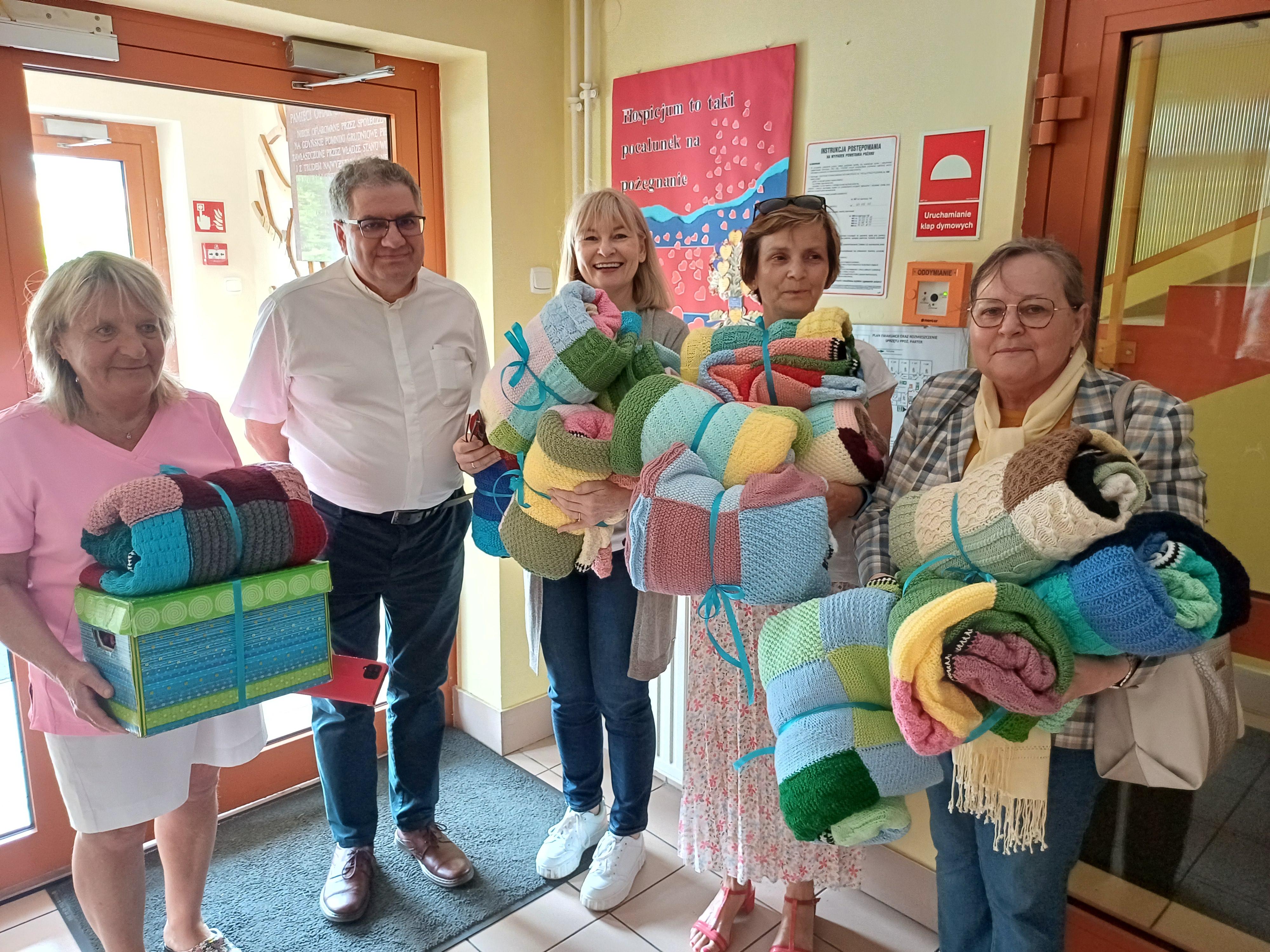 Wsp&oacute;lne dzierganie fot. CAS