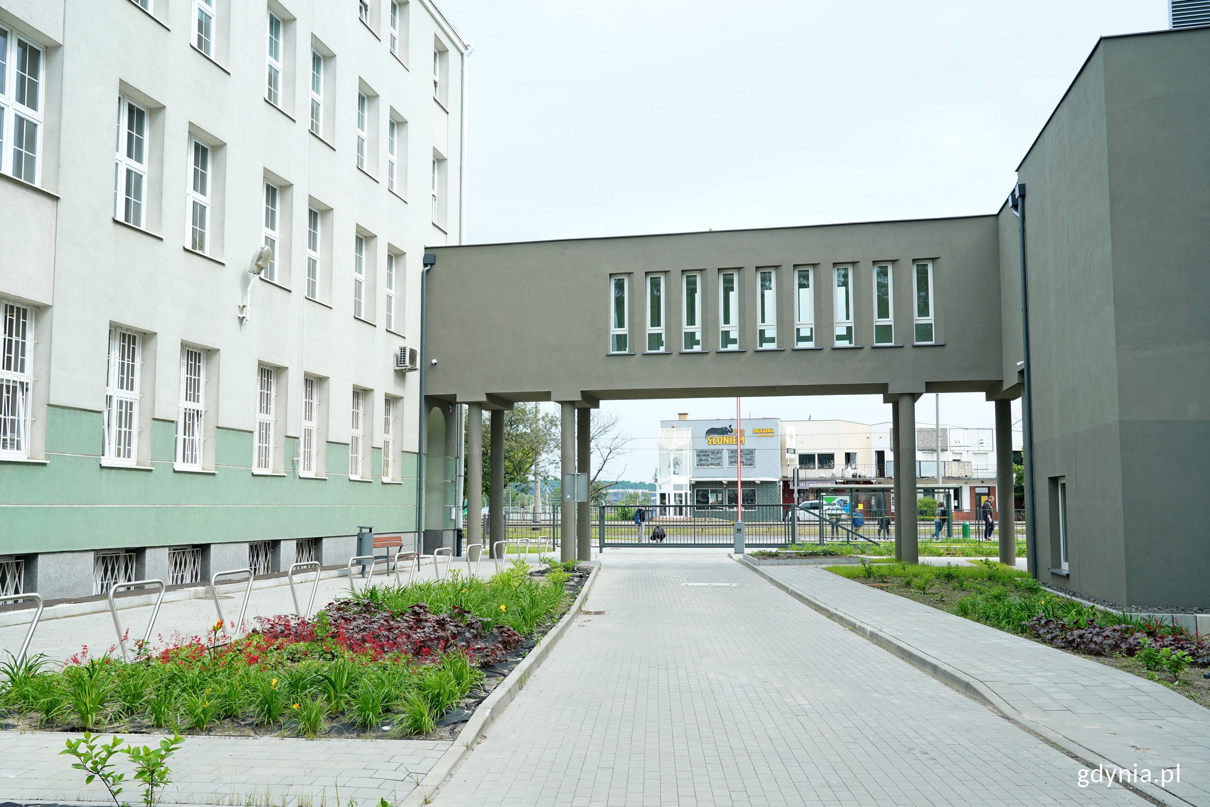 Hala sportowa przy ZSHG w Gdyni, ul. Morska 77, fot. M.Czernek