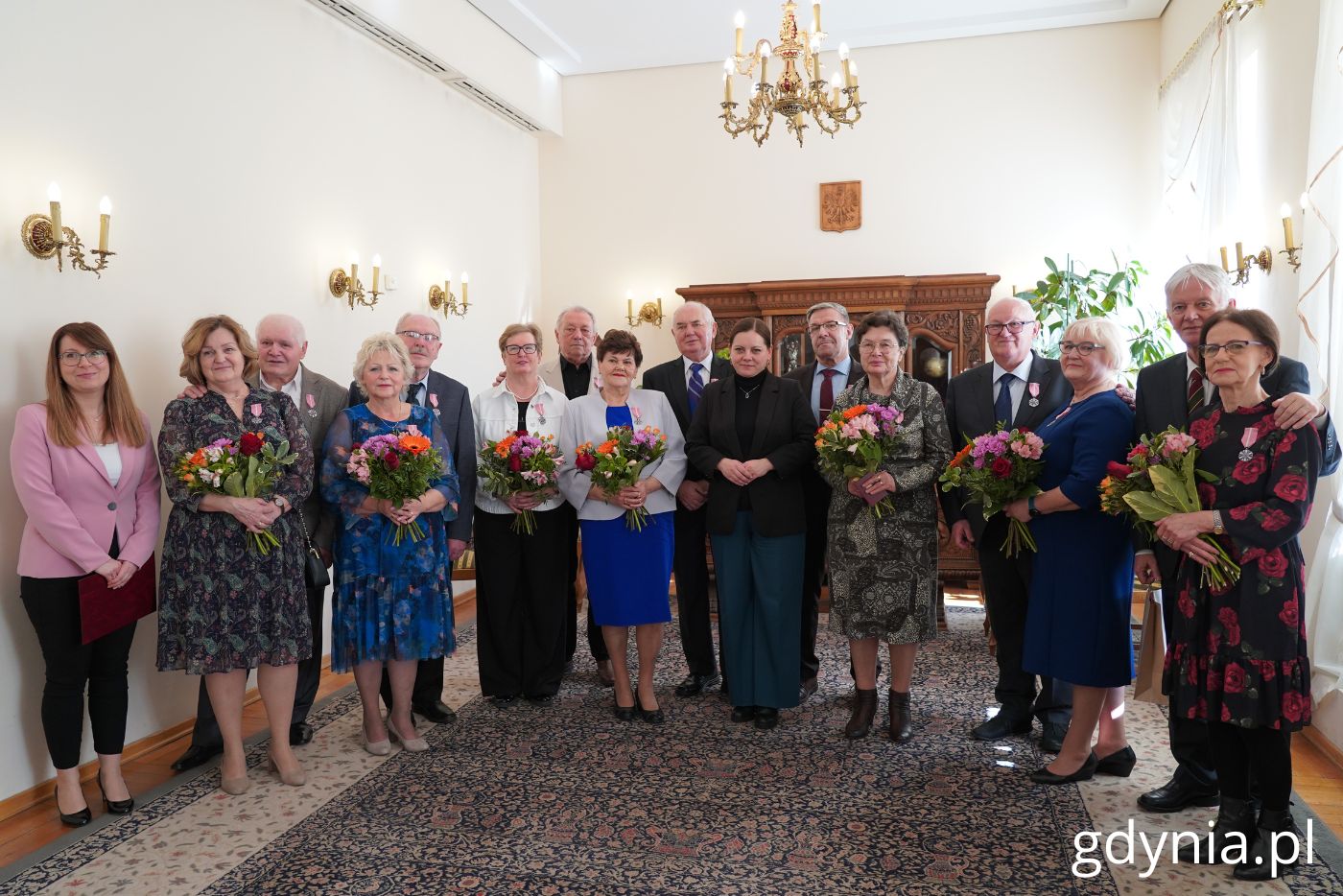 Jubilaci z godz. 13:00 wraz z prezydent Aleksandrą Kosiorek i Iwoną Tyczyńską, zastępczynią kierownika USC w Gdyni (fot. Magdalena Starnawska)