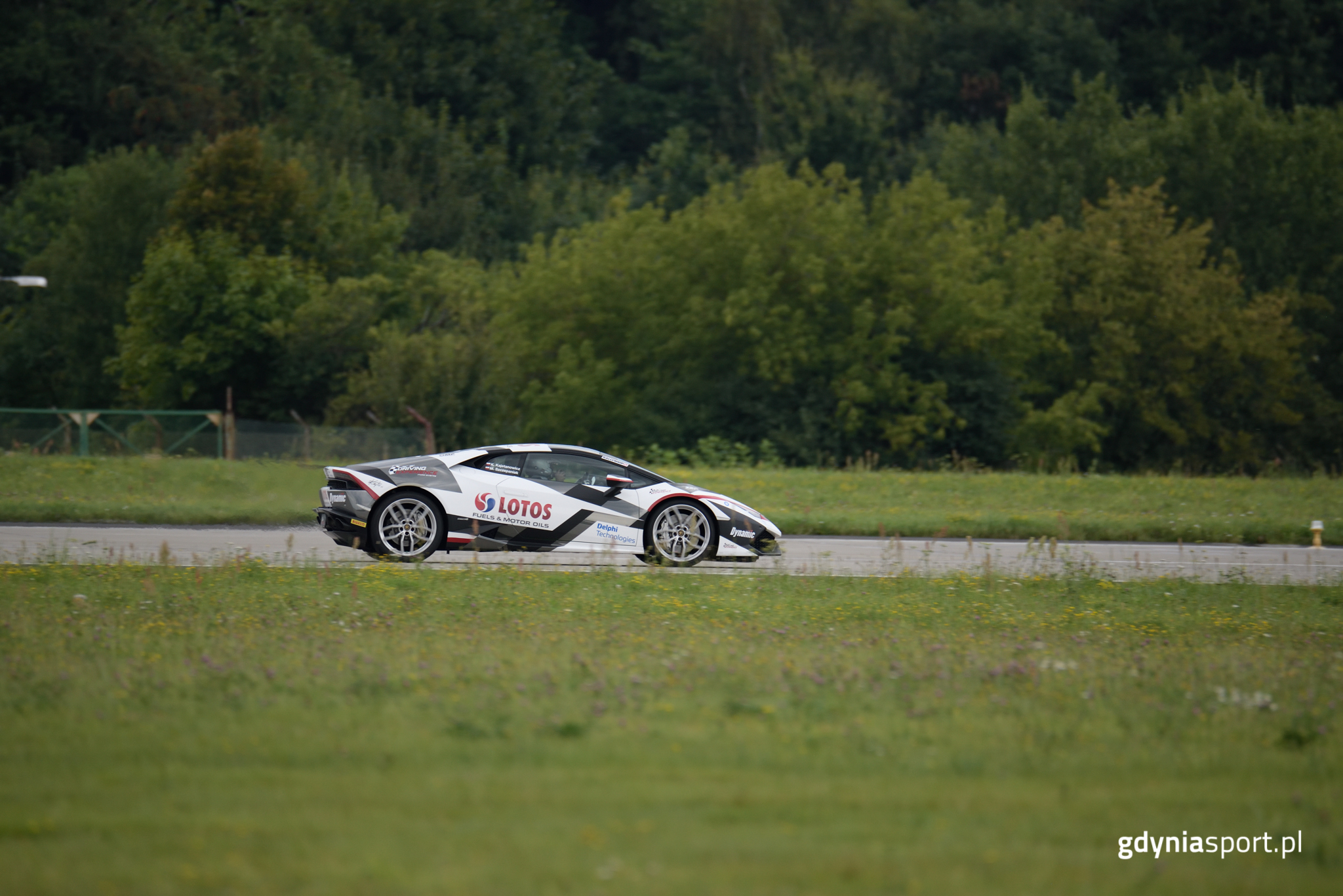 Lamborghini Huracan kierowane przez Kajetana Kajetanowicza, fot. gdyniasport.pl