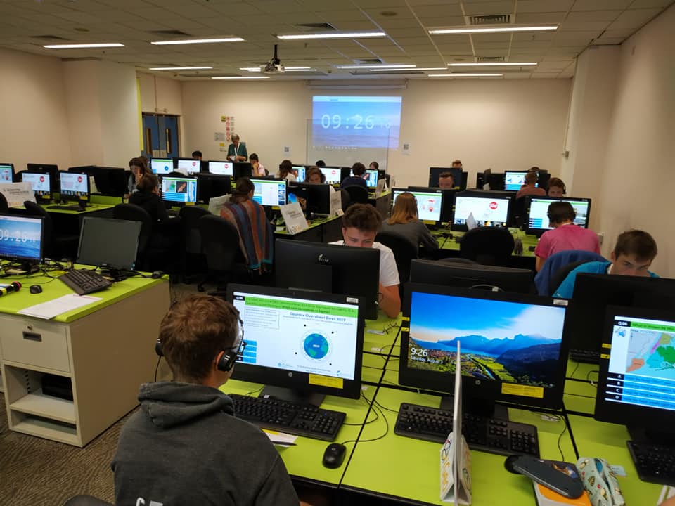 Geograficzny test mutimedialny // mat. www.facebook.com/olimpiadageograficzna