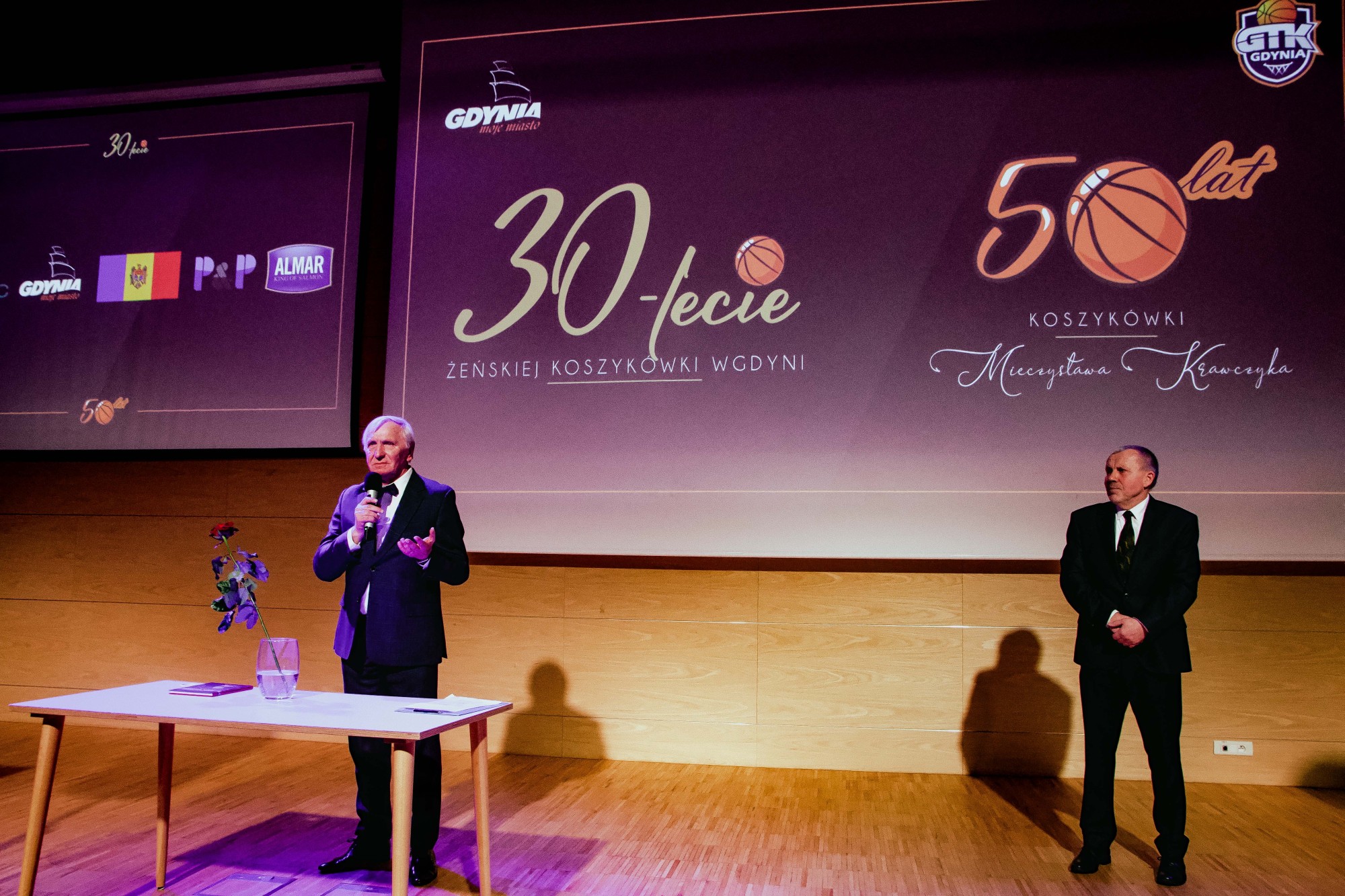 Prezes podczas wypowiedzi