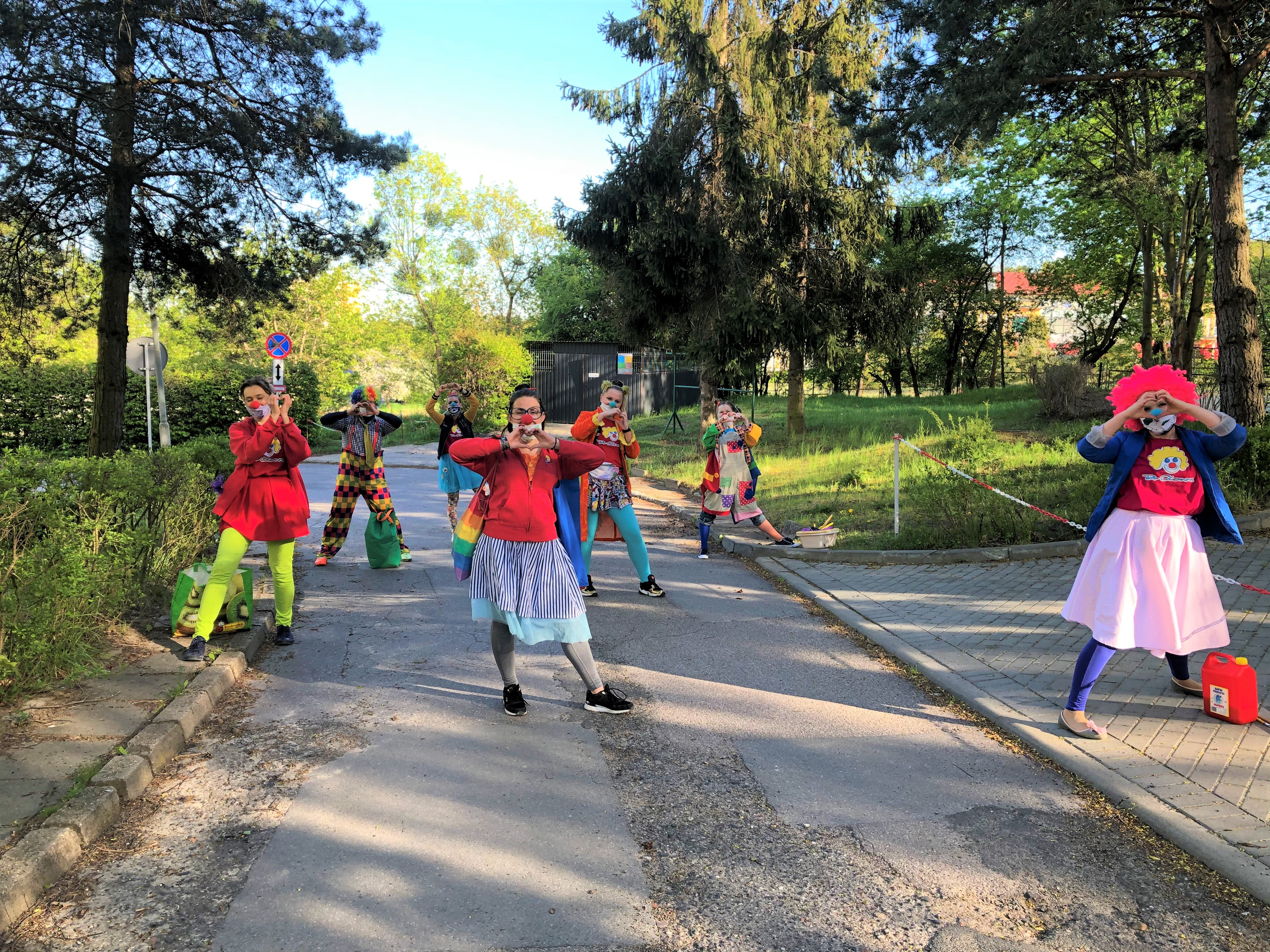 Wolontariusze  &bdquo;Dr Clowna", fot. Fundacji