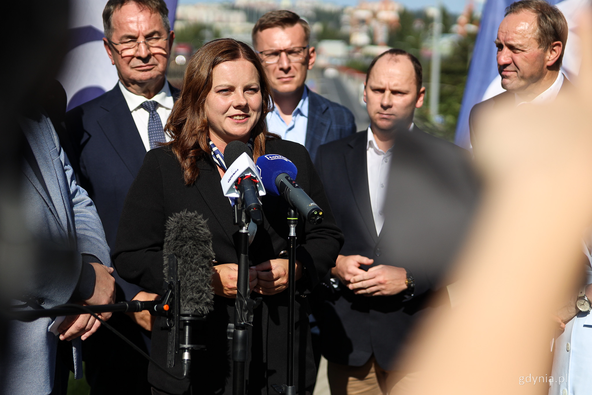 Od lewej: poseł Stanisław Lamczyk, prezydent Gdyni Aleksandra Kosiorek, poseł Rafał Siemaszko i marszałek wojew&oacute;dztwa pomorskiego Mieczysław Struk (fot. Kamil Złoch)