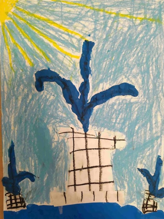 Praca Khrystyny Osmołowskiej. Gdyńska fontanna z tryskającą wodą na tle słonecznego i bezchmurnego nieba