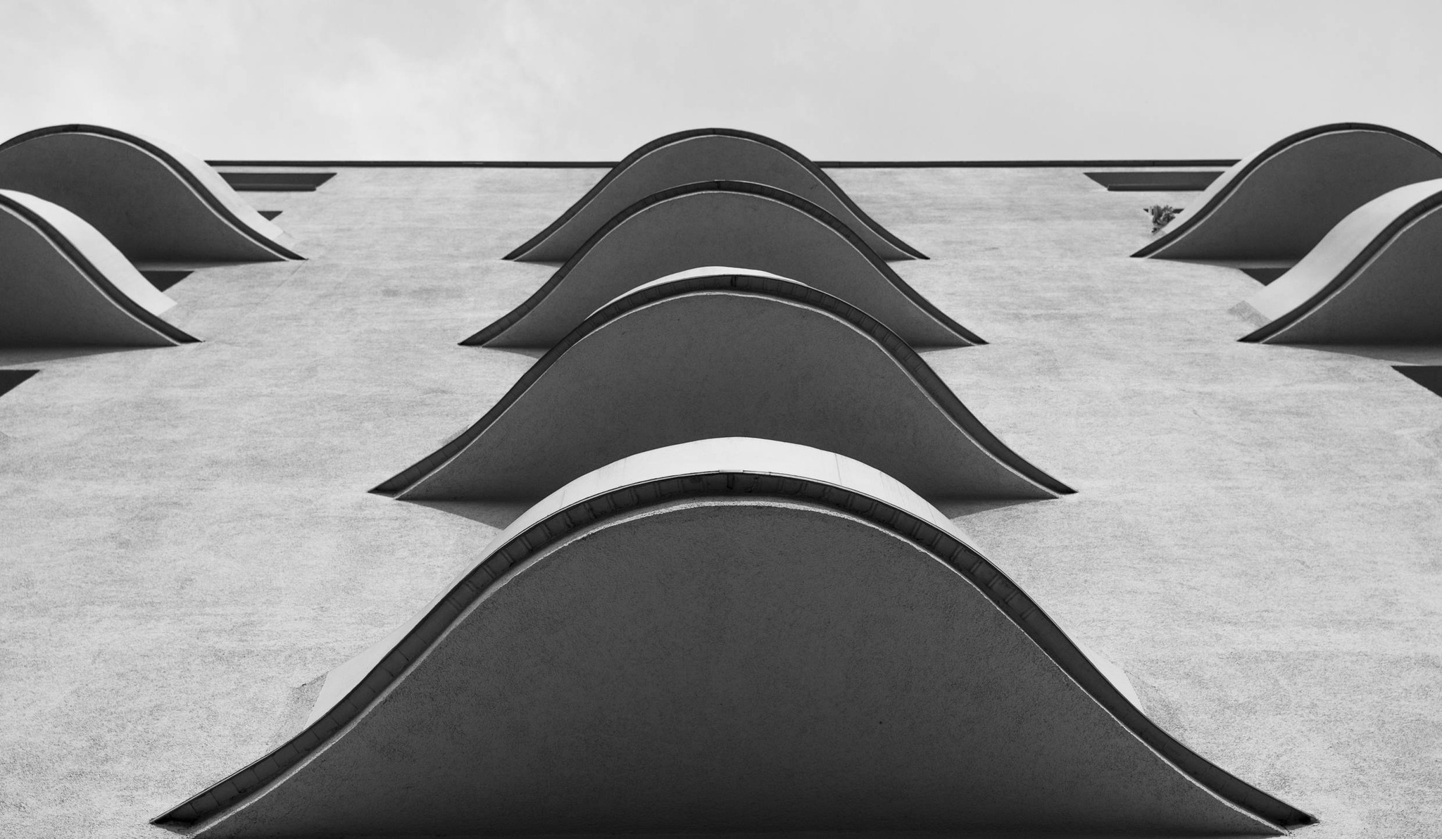 Foto Spacer - kontrasty modernizmu, fot. Maria Kuziemka