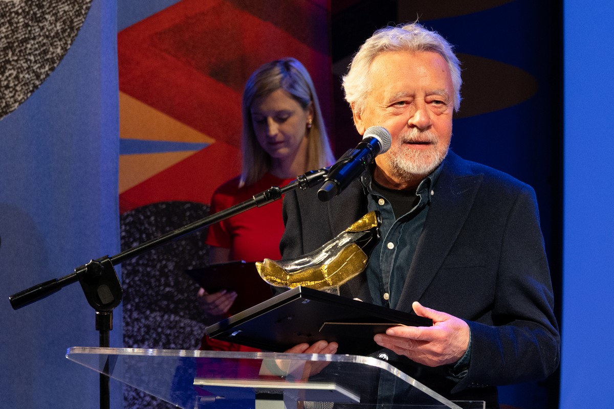 Malarz Janusz Stanisław Osicki nagrodzony za całokształt tw&oacute;rczości