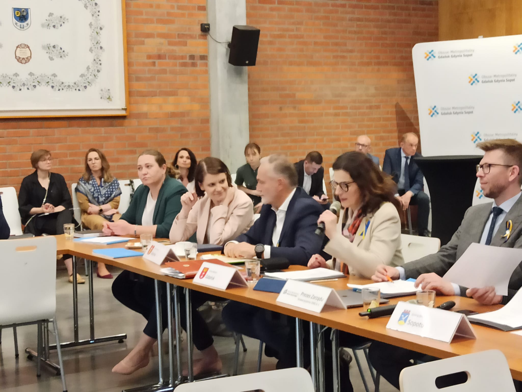 W Walnym Zebraniu Członk&oacute;w stowarzyszenia wzieli udział m.in. wiceprezydent Katarzyna Gruszecka-Spychała i prezydent Gdyni Wojciech Szczurek // fot. materiały prasowe