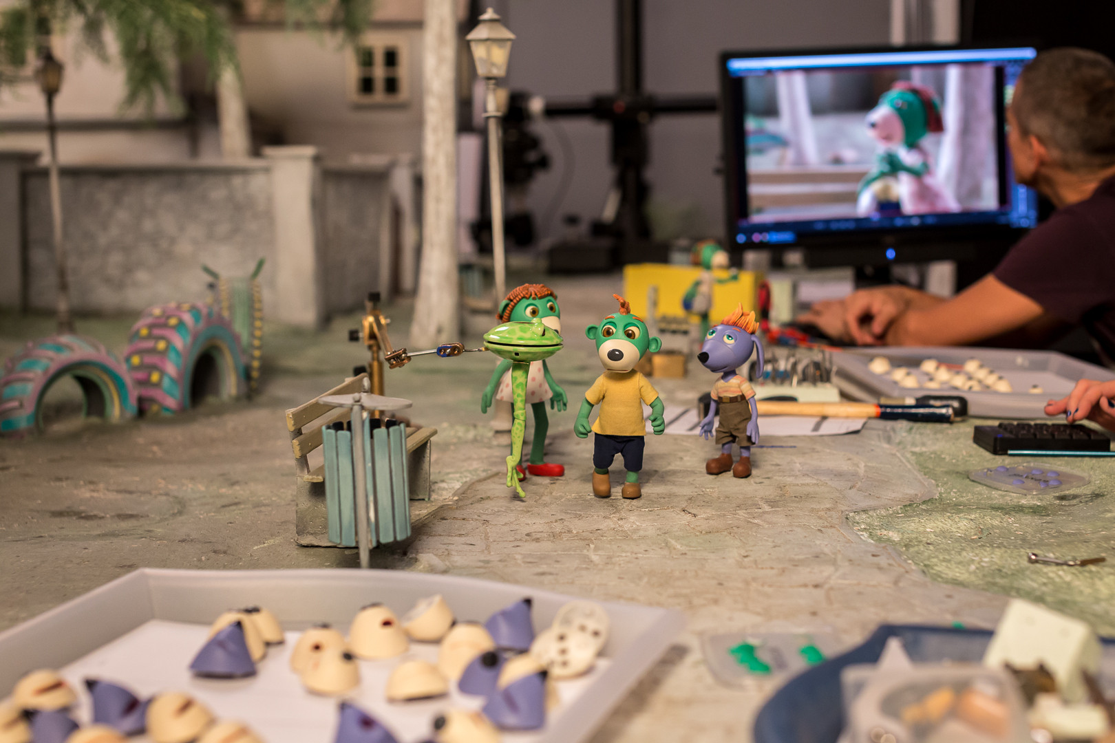 Rodzina Treflik&oacute;w, KAZ Studio