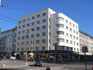 Świętojańska 68