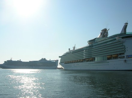 Navigator of the Seas i Star Princess