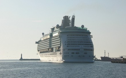 Navigator of the seas wpływa do portu 2