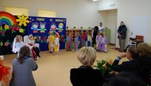 otwarcie rozbudowanej części Przedszkola Samorządowego Nr 13 - przedstawienie, fot.: Dorota Nelke