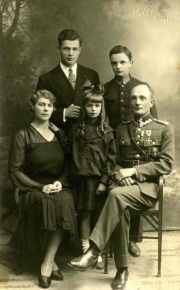 płk Ignacy Oziewicz z rodziną