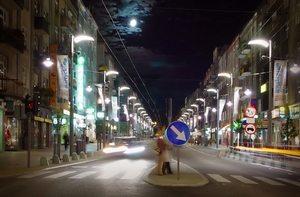 Ulica Świętojańska nocą, fot. Maurycy Śmierzchalski