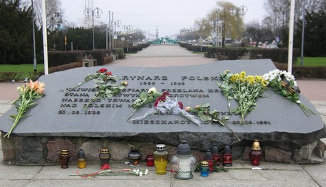 Gdynia w żałobie - płyta Marynarza Polskiego, fot.: Dorota Nelke