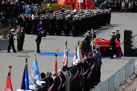 Ceremonia pożegnalna admirała floty Andrzeja Karwety; fot. Marynarka Wojenna