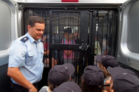 Dzieci z Łazisk z wizytą w Komendzie Miejskiej Policji w Gdyni