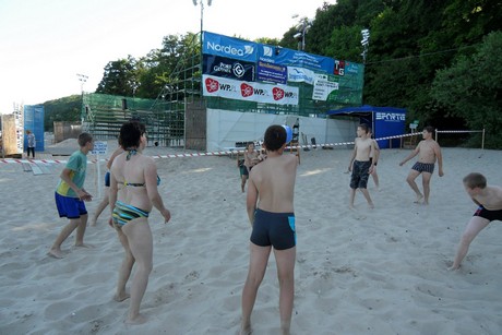 Dzieci z Łazisk na plaży