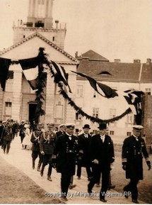 Prezydent Ignacy Mościcki i Dowódca Floty kontradmirał Józef Unrug na terenie Komendy Portu Wojennego Gdynia, fot. z archiwum KPW Gdynia