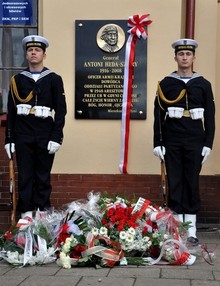 Odsłonięcie tablicy pamiątkowej poświęconej Antoniemu Hedzie ps. Szary / fot. Dorota Nelke
