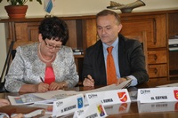 Elżbieta Rogala-Kończak - Burmistrz Miasta Rumi i Wojciech Szczurek - Prezydent Miasta Gdyni / fot. Łukasz Kierznikiewicz