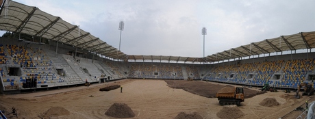 Stadion piłkarski w trakcie prac budowlanych / fot. Michał Puszczewicz