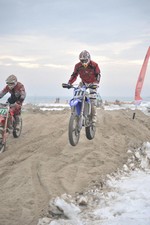W czasie 19. Finału WOŚP na gdyńskiej plaży miejskiej odbyły się wyścigi motocrossowe zorganizowane przez Contrast Cafe i Kolibki Adventure Park