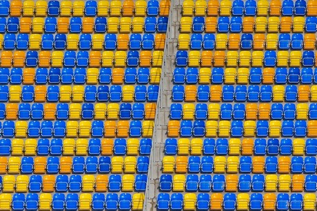 Konkurs Gdynia tradycyjnie nowoczesna - nagrodzony Adam Łomiński za zdjęcie „Mecz trybun”