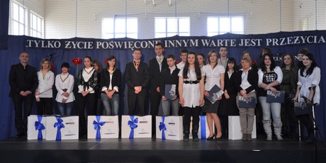 X Gdyński Finał Samorządowego Konkursu ,,8 Wspaniałych’’ - laureaci i wyróżnieni z prezydentem /fot. Dorota Nelke