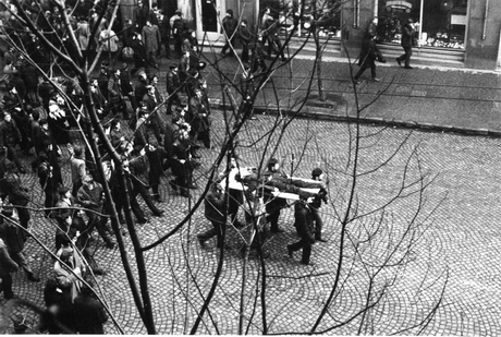 Słynne zdjęcie Edmunda Peplińskiego wykonane 17 grudnia 1970 r.